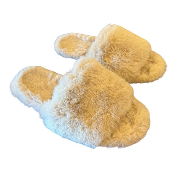 APPARIS Diana Slippers Shoes in Latte Fuzzy Cream Ivory Tan Slip On Sleep Cozy 9 - Picture 2 of 9